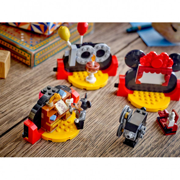 Конструктор LEGO Disney 40600 Празднование 100-летия Дисней в Сургуте