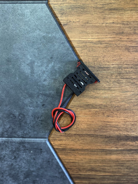 Блок зарядки USB-C 65W для BMW E36 в Сургуте