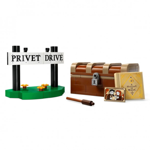 Конструктор LEGO Harry Potter 76425 Букля в гостях на ул.Тисовая д.4  в Сургуте
