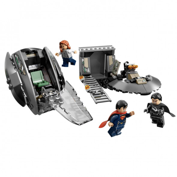 Конструктор LEGO Super Heroes 76009 Супермен: Побег черного Зеро в Сургуте