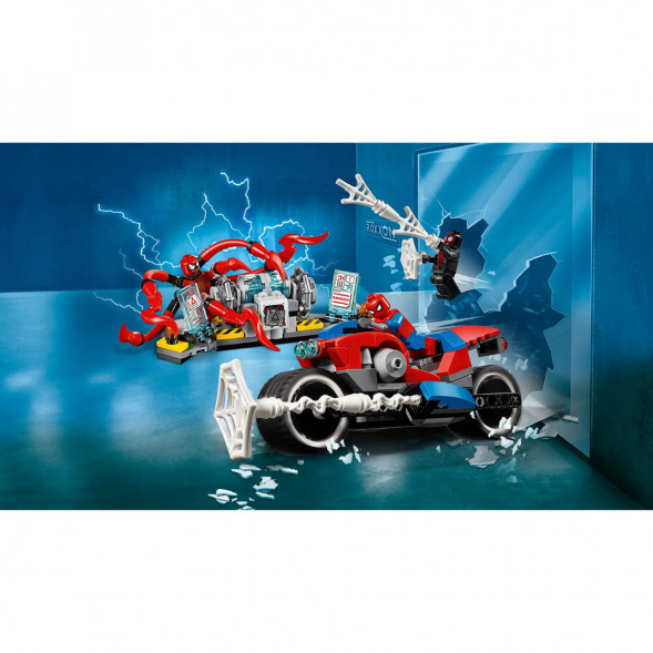 Конструктор LEGO Super Heroes 76113 Спасательная операция на мотоциклах в Сургуте