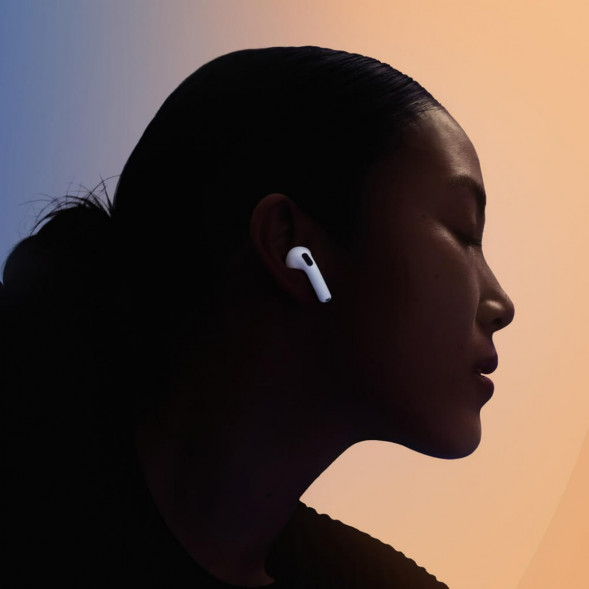 Наушники Apple AirPods 4 (без шумоподавления) в Сургуте