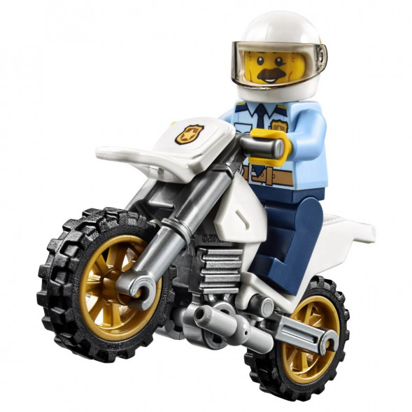Конструктор LEGO City Police 60137 Побег на буксировщике в Сургуте