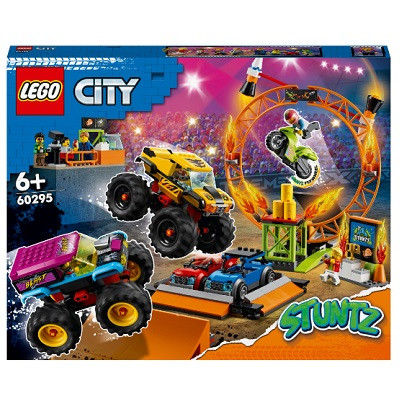 Конструктор LEGO City Stuntz 60295 Арена для шоу каскадёров в Сургуте