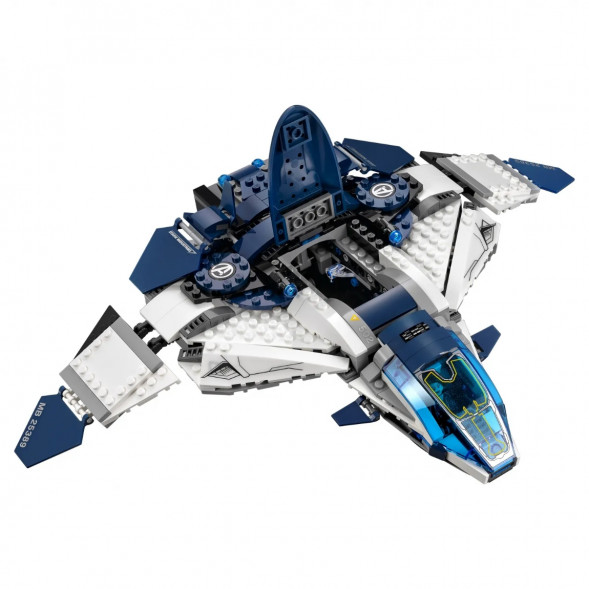 Конструктор LEGO Super Heroes 76032 Погоня на Квинджете Мстителей в Сургуте