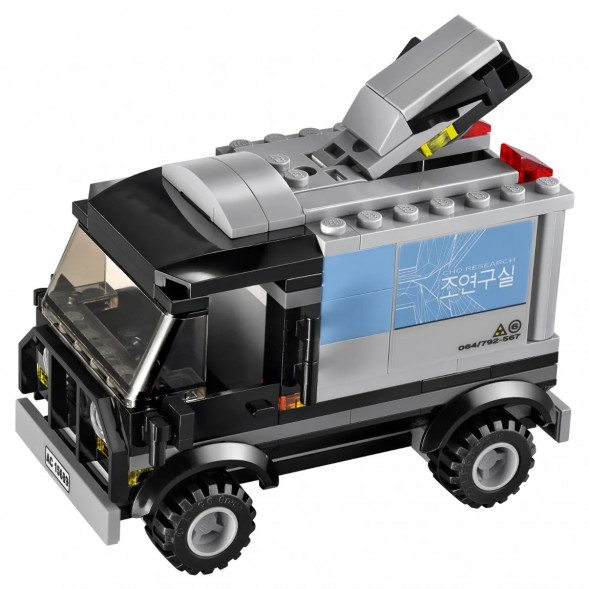Конструктор LEGO Super Heroes 76032 Погоня на Квинджете Мстителей в Сургуте