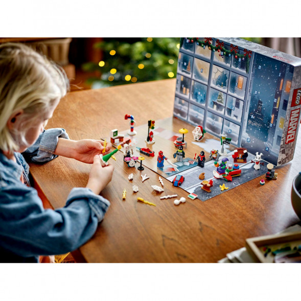 Конструктор LEGO Super Heroes 76293 Новогодний календарь Человек-паук, 2024 в Сургуте