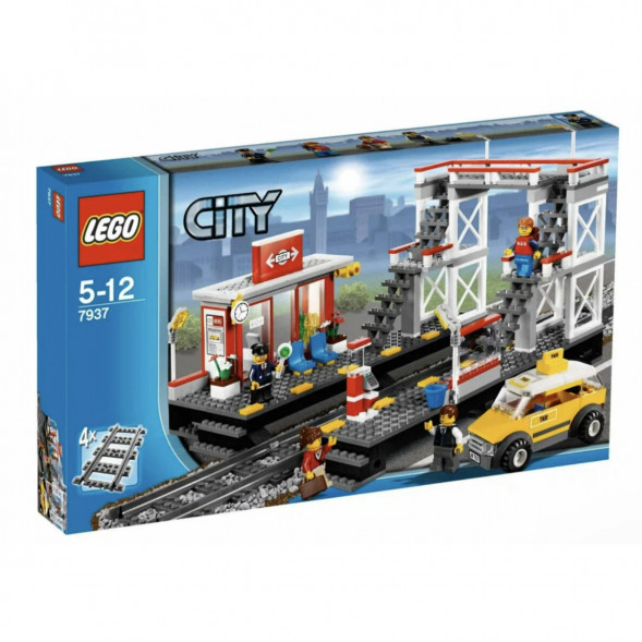 Конструктор LEGO City 7937 Железнодорожная станция в Сургуте