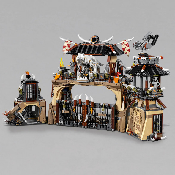 Конструктор LEGO Ninjago 70655 Пещера драконов в Сургуте