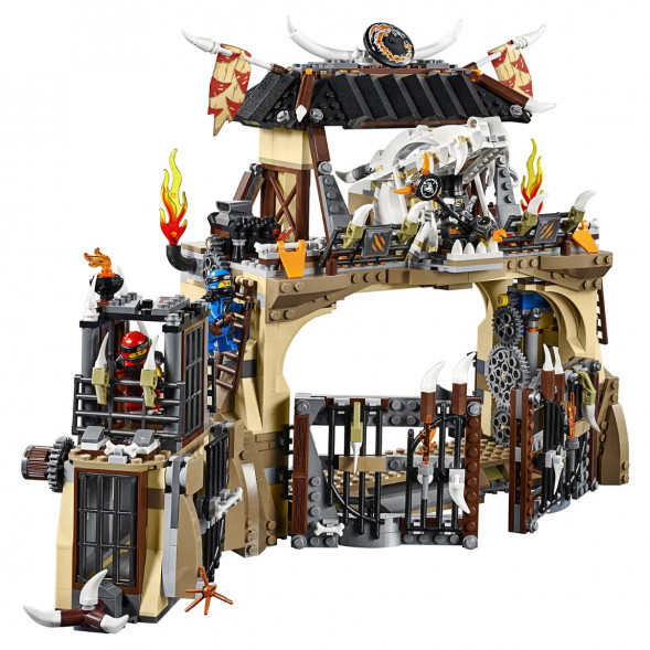 Конструктор LEGO Ninjago 70655 Пещера драконов в Сургуте