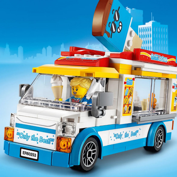 Конструктор LEGO City Great Vehicles 60253 Грузовик мороженщика в Сургуте