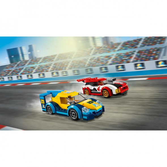 Конструктор LEGO City Nitro Wheels 60256 Гоночные автомобили в Сургуте